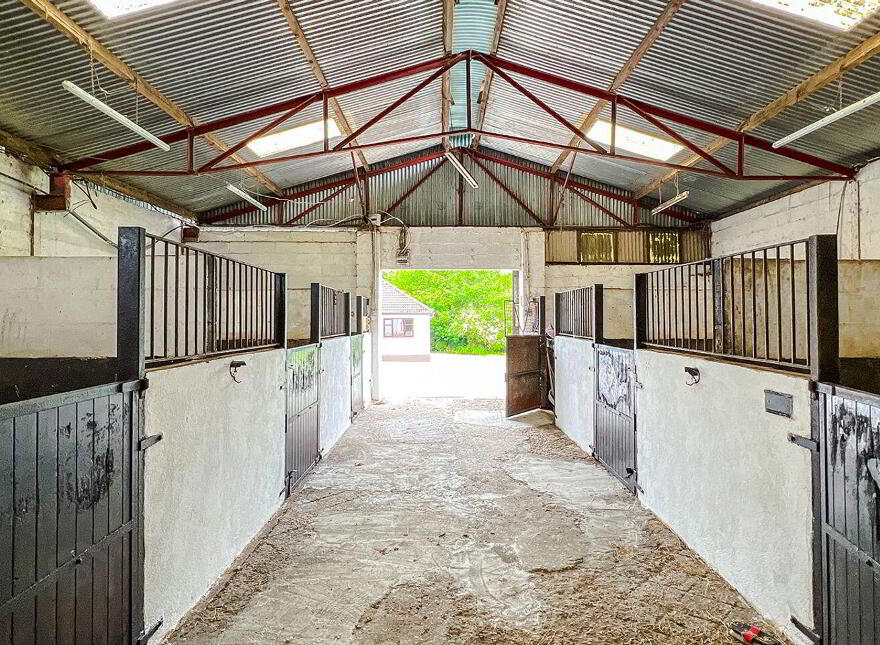 Kilgreaney Stables, Kilgreaney, Bagenalstown, R21W668