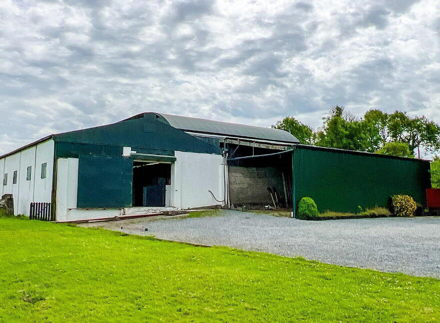 Kilgreaney Stables, Kilgreaney, Bagenalstown, R21W668