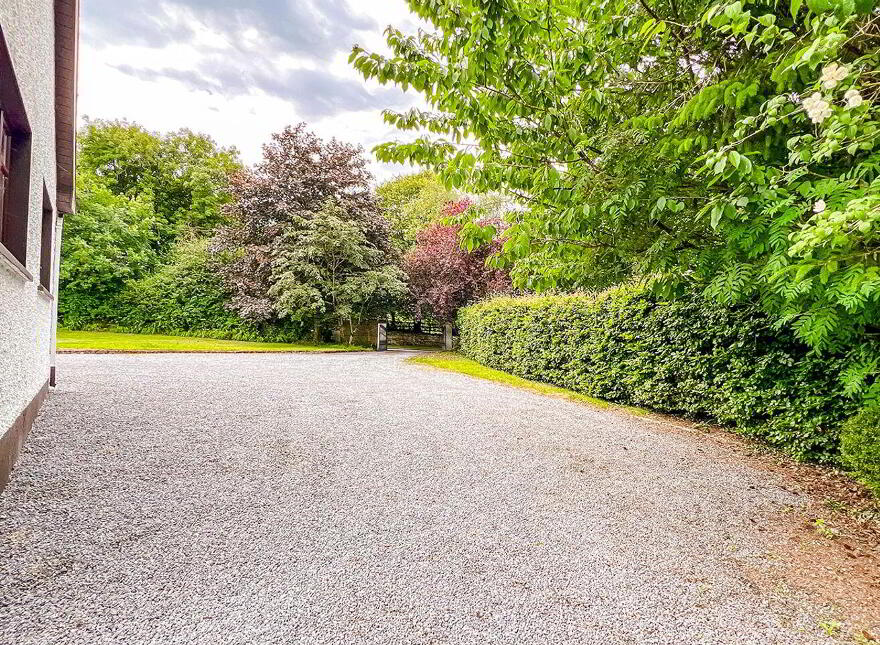 Kilgreaney Stables, Kilgreaney, Bagenalstown, R21W668