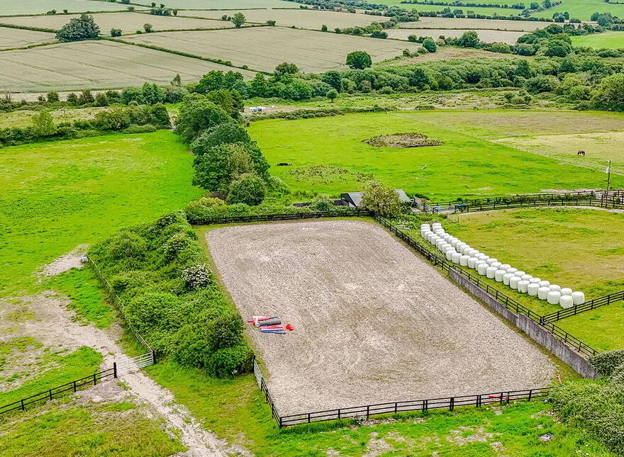 Kilgreaney Stables, Kilgreaney, Bagenalstown, R21W668