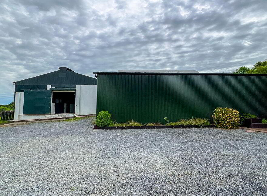Kilgreaney Stables, Kilgreaney, Bagenalstown, R21W668