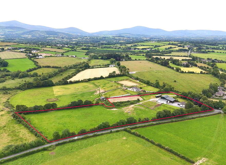 Kilgreaney Stables, Kilgreaney, Bagenalstown, R21W668