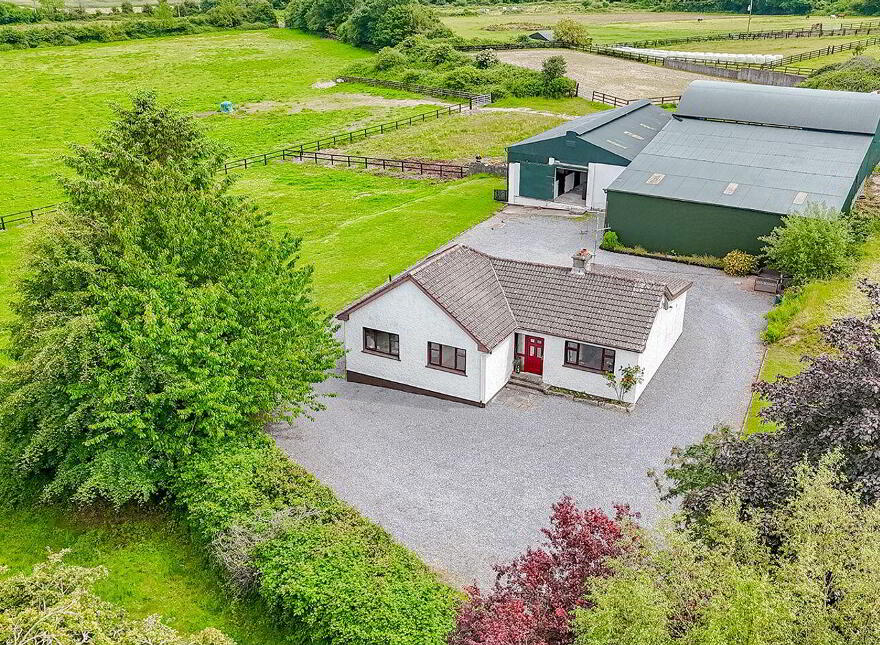 Kilgreaney Stables, Kilgreaney, Bagenalstown, R21W668