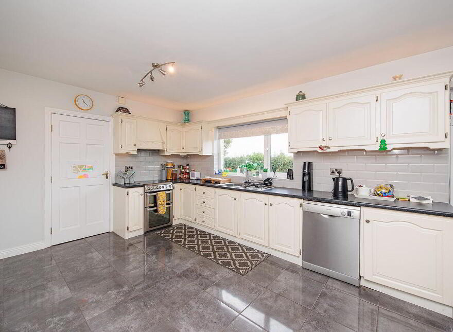 Tower Road, Jenkinstown, Kilkenny Town, R95N963