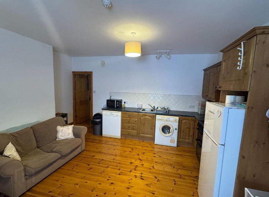 1 New Market Street, Cahersiveen, V23T279