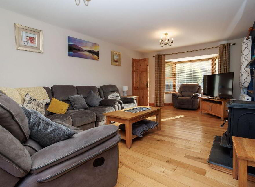 2 Marina Walk, Cahersiveen, V23VN36