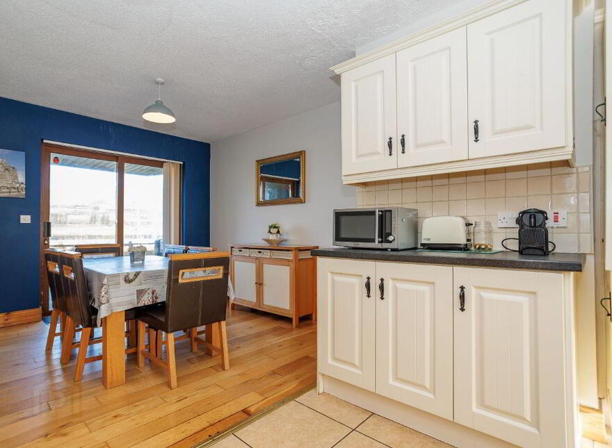 2 Marina Walk, Cahersiveen, V23VN36