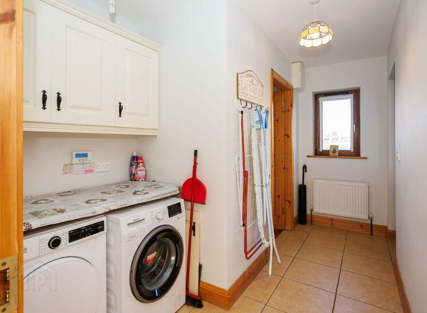 2 Marina Walk, Cahersiveen, V23VN36