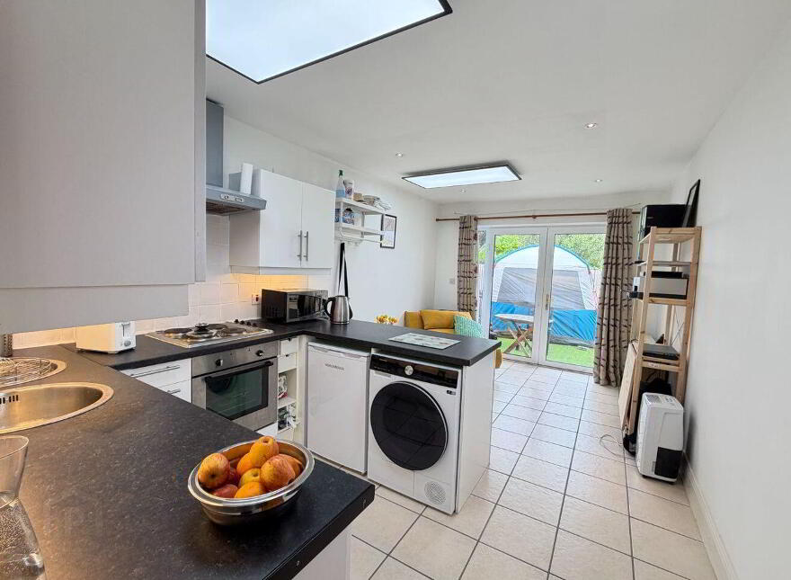 5 Centre Point Mews, Main Street, Waterville, V23X884
