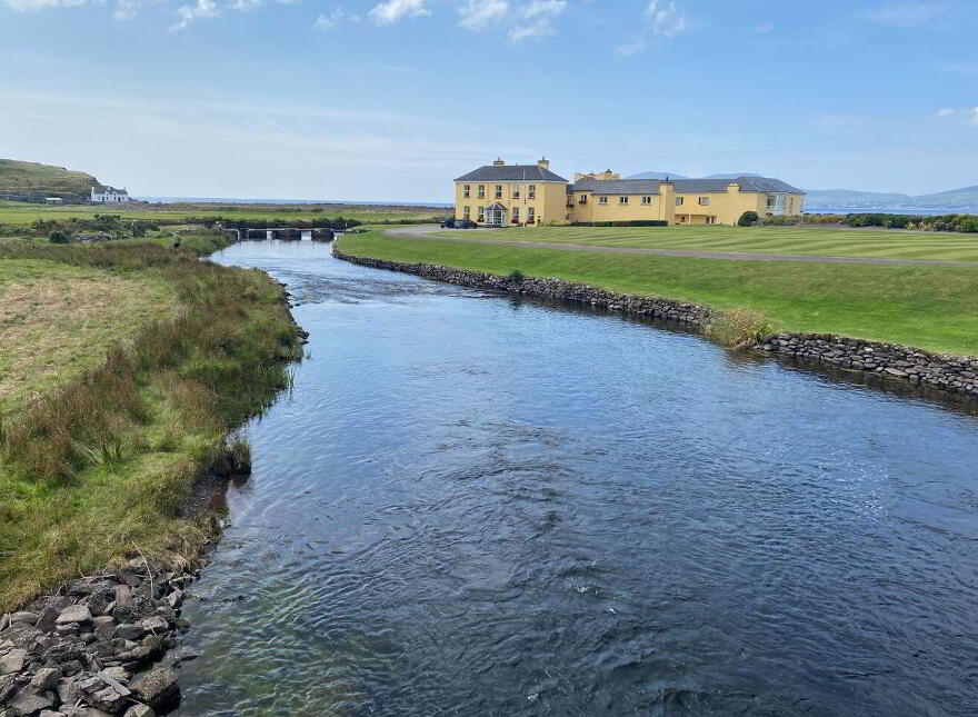 5 Centre Point Mews, Main Street, Waterville, V23X884