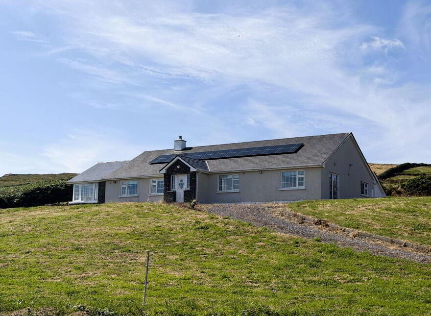 Tinnies Upper, Valentia Island, V23F443 photo