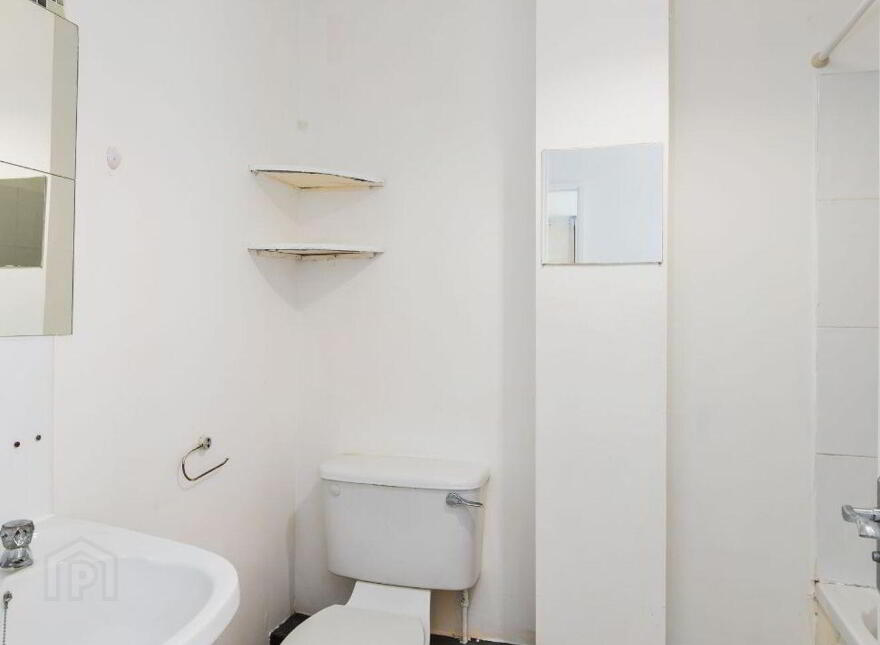 Apartment 3 Wikeford Hall, Thornleigh Road, Thornleigh, Swords, K67TW97