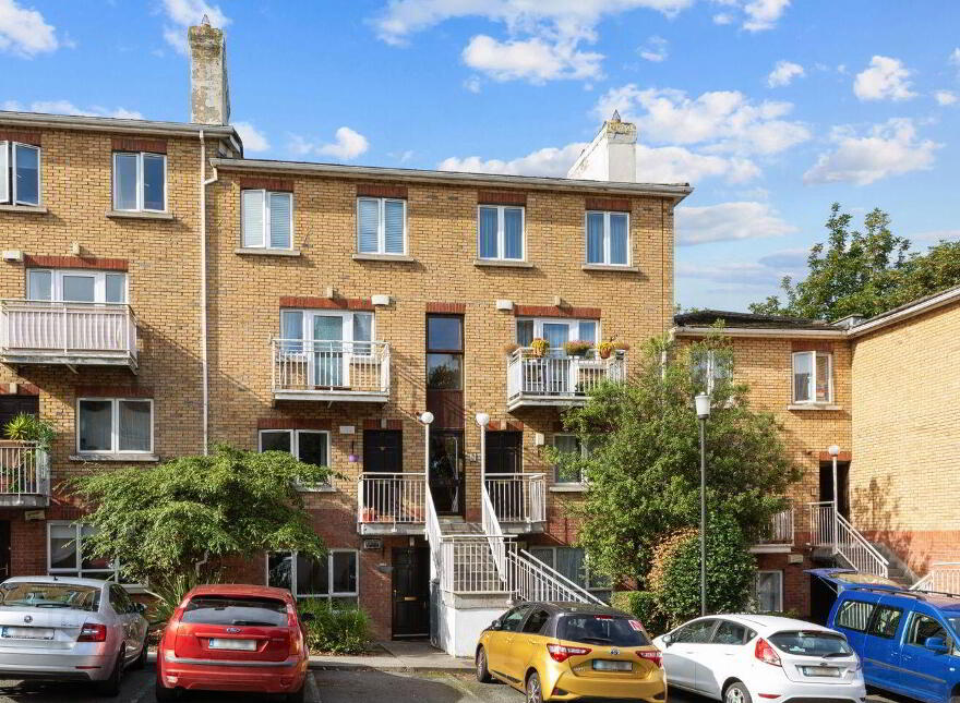 Apartment 21 Tir Connell Grove, Dublin 8, D08V9VX photo