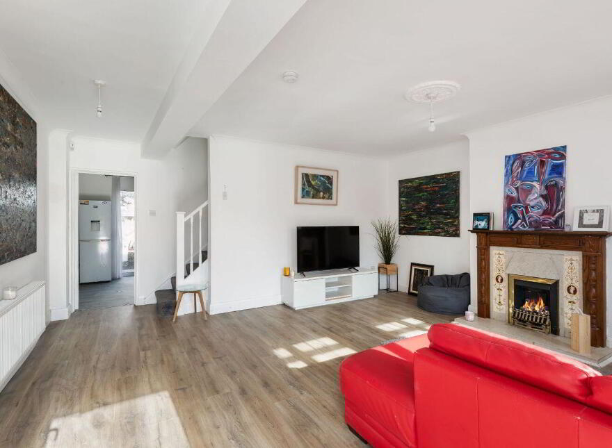 6 Saddlers Avenue, Dublin 15, D15F75W