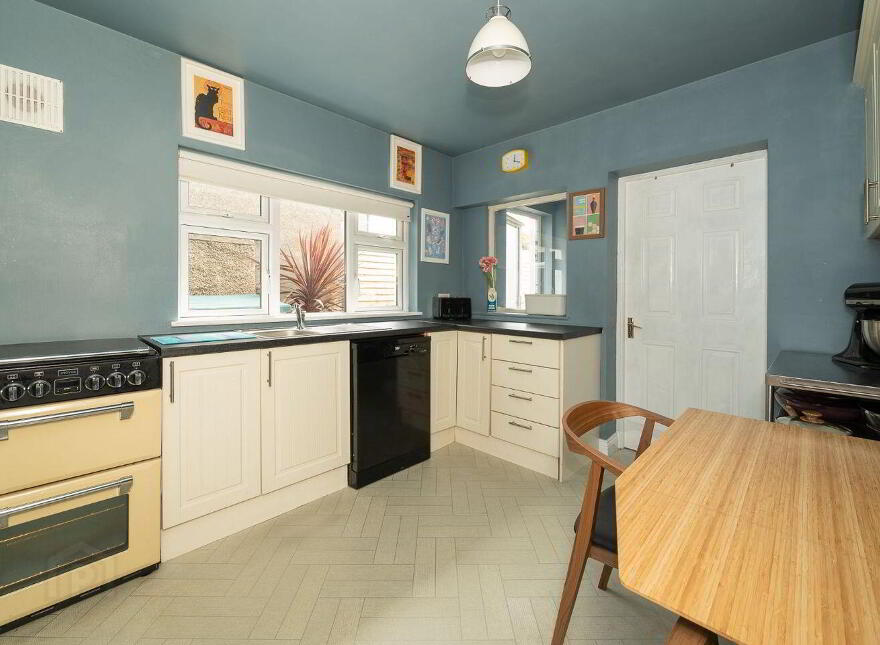 93 Lally Road, Ballyfermot, Ballyfermot, D10XP65