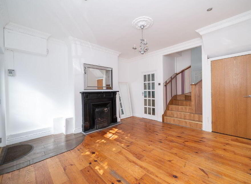 15 Warrenmount Place, South Circular Road, South Circular Road, D08P8N4
