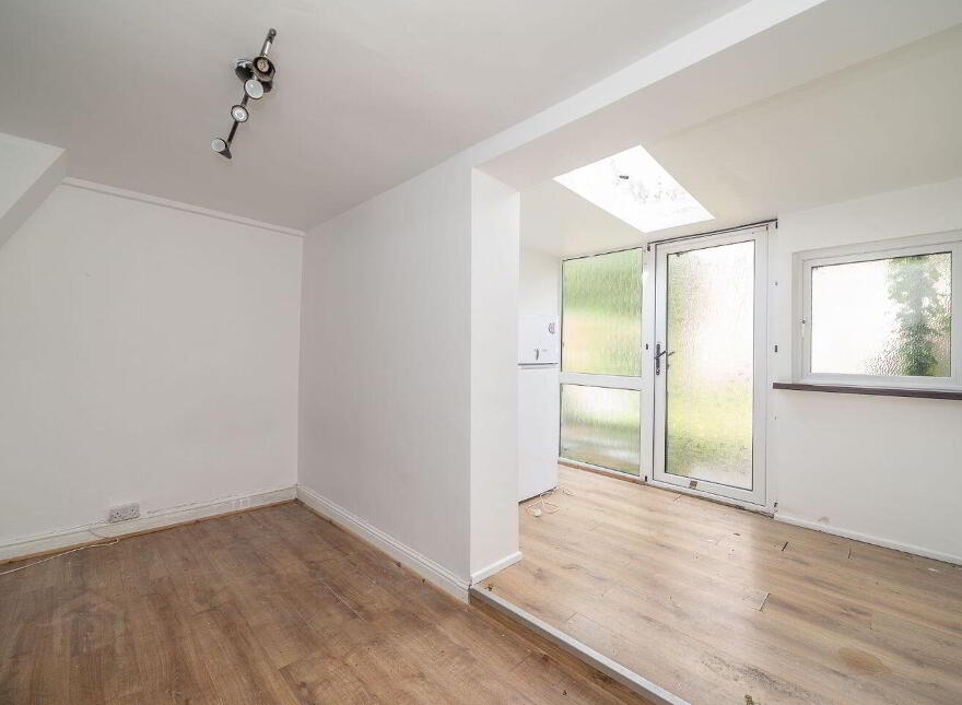 15 Warrenmount Place, South Circular Road, South Circular Road, D08P8N4