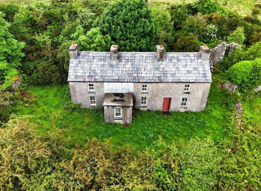 Tullyard, Glenties