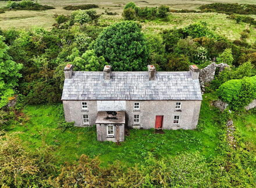 Tullyard, Glenties