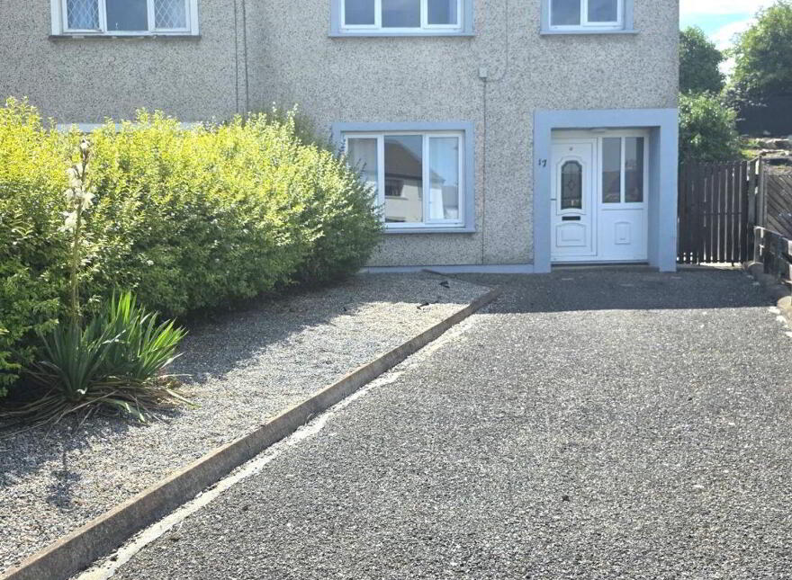 17 Cartron Drive, Athlone, N37CC97