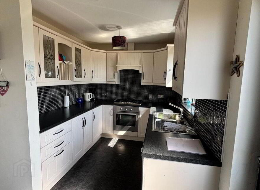 Faulmore, Fallmore, Fallmore, F26T2P6