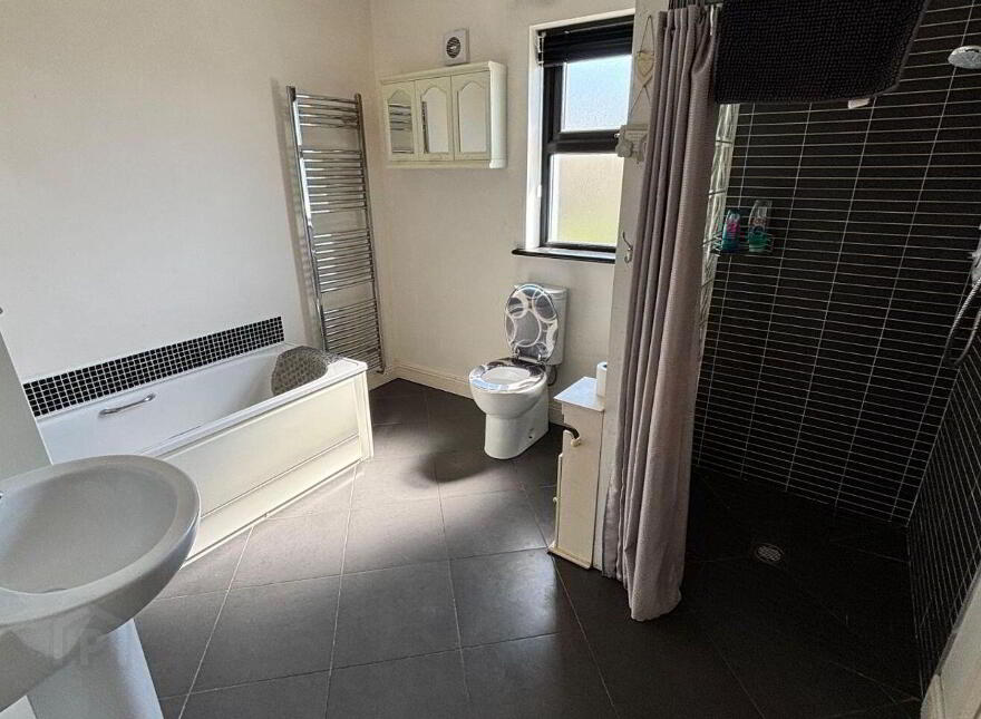 Faulmore, Fallmore, Fallmore, F26T2P6