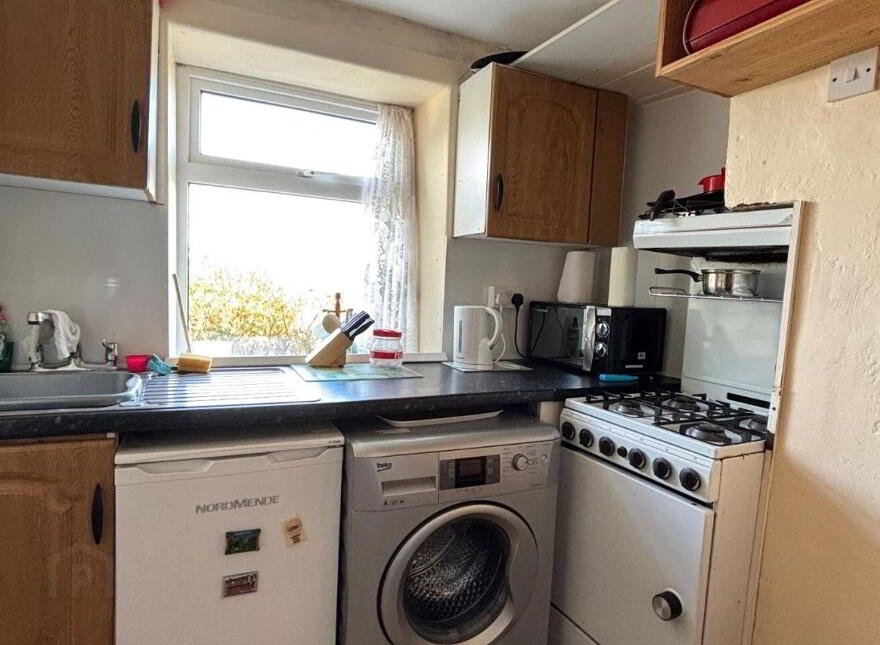 Cottage, And 16 Acres In Muingaroon, Knocknalower, Knocknalower, F26V562