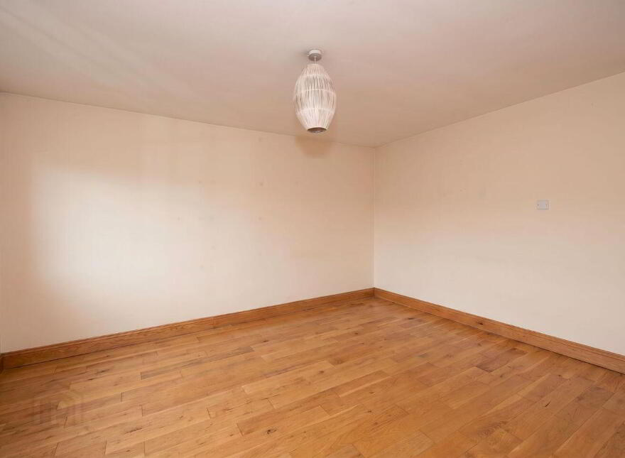 Apartment 3 Sandbrook, Wilton, T12KX47