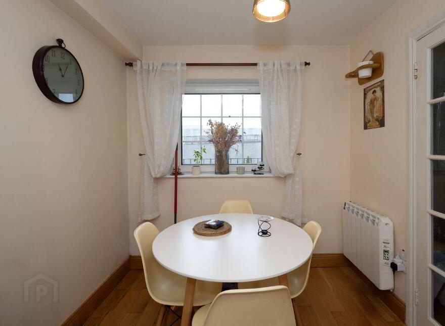 Apartment 3 Sandbrook, Wilton, T12KX47
