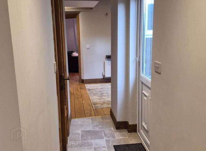 17 Lough Road, The Lough, T12DP3V