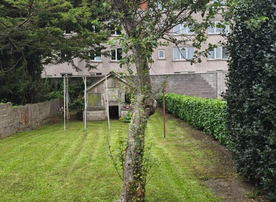 Tulliglee, Victoria Villas, Victoria Cross, T12NC8A
