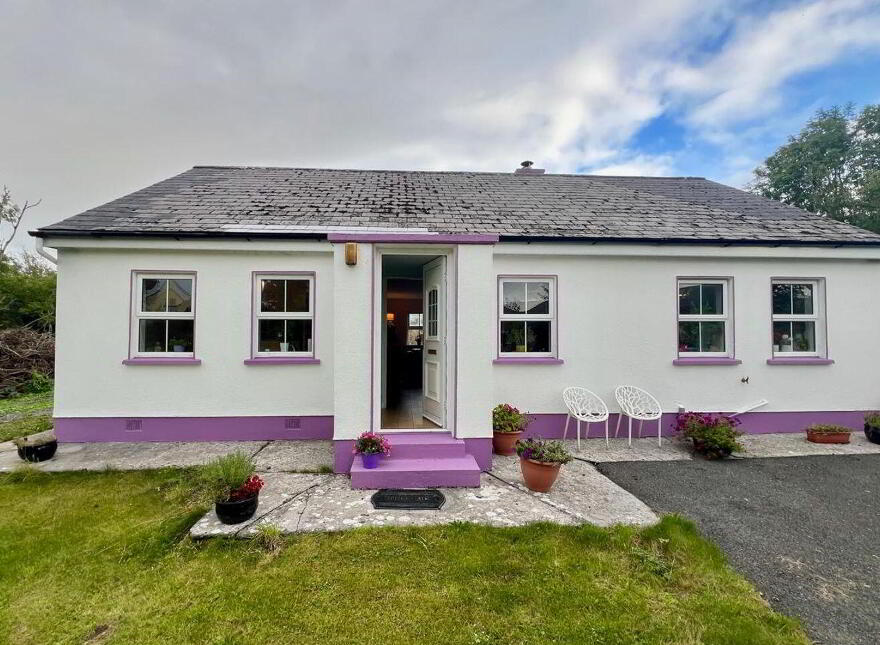 Lilac Cottage, Knocknagroagh, Ballyvaughan, H91PT6Y