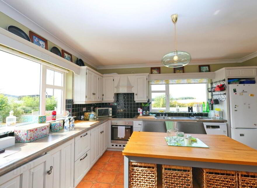 Killaune, Ballymacward, Shanballard, H53F882