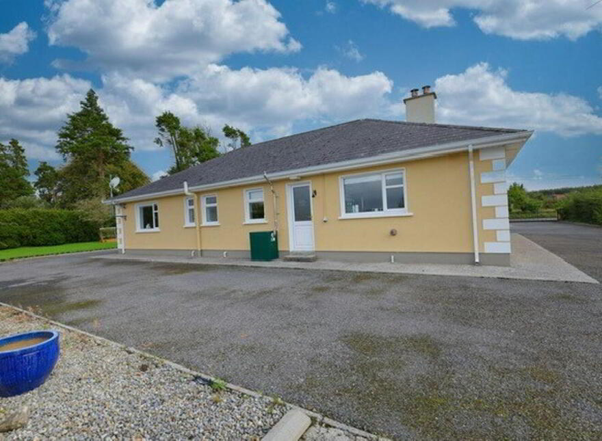 Killaune, Ballymacward, Shanballard, H53F882
