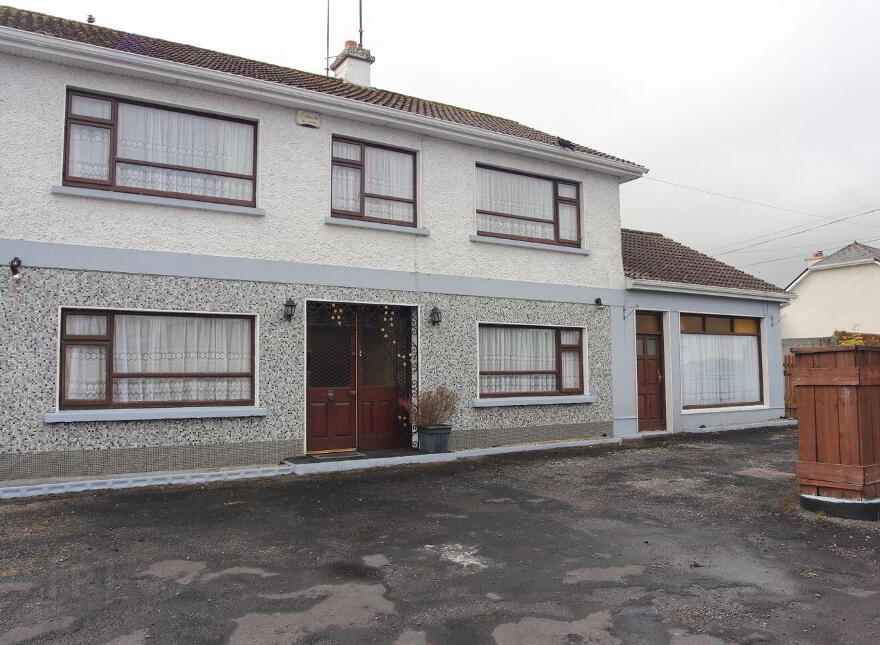 Copperbeech House, Athenry Road, Loughrea, H62CK15