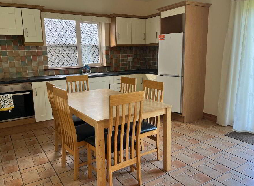 15 Willow Park, Derrymullan, Ballinasloe, H53N471