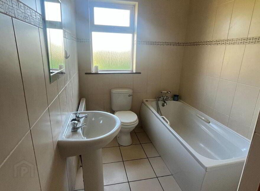 15 Willow Park, Derrymullan, Ballinasloe, H53N471