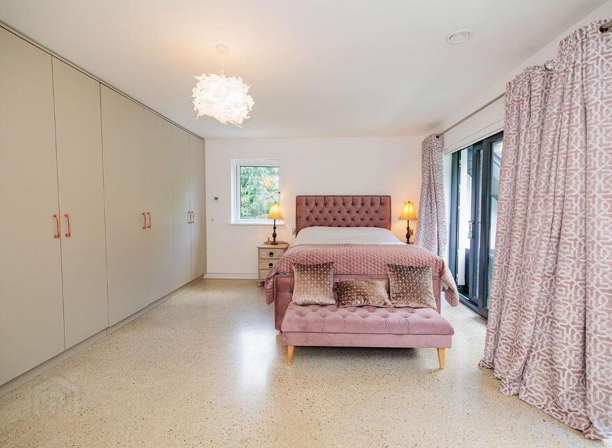 De Clare House, Gallows Hill, Kilkenny, R95Y82F