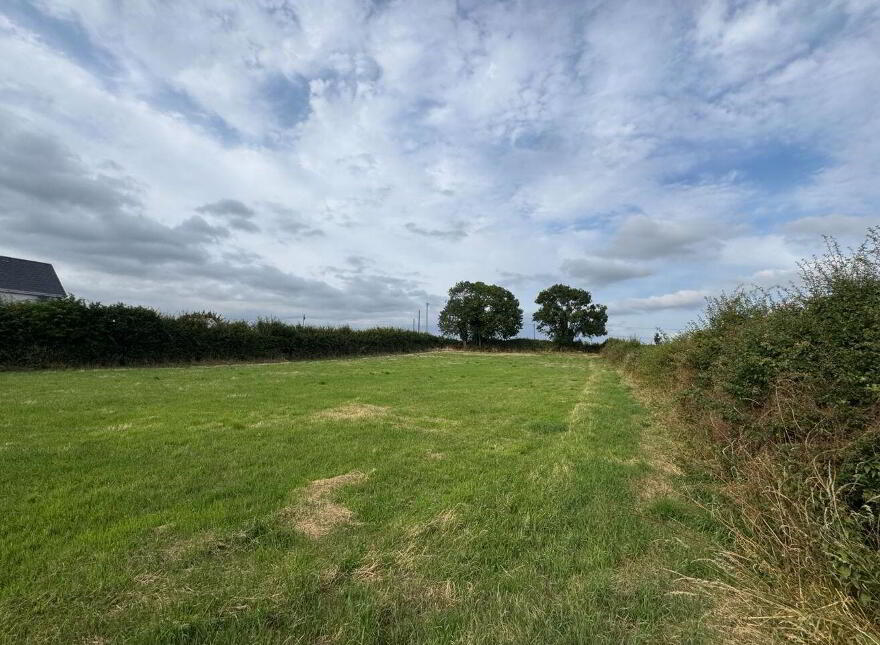 Prime, C. 1 Ac Residential Site, Danesfort