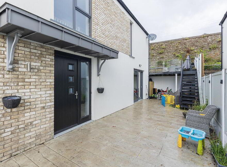 8 Dun Farraige, Carrignafoy, Cobh, P24T281