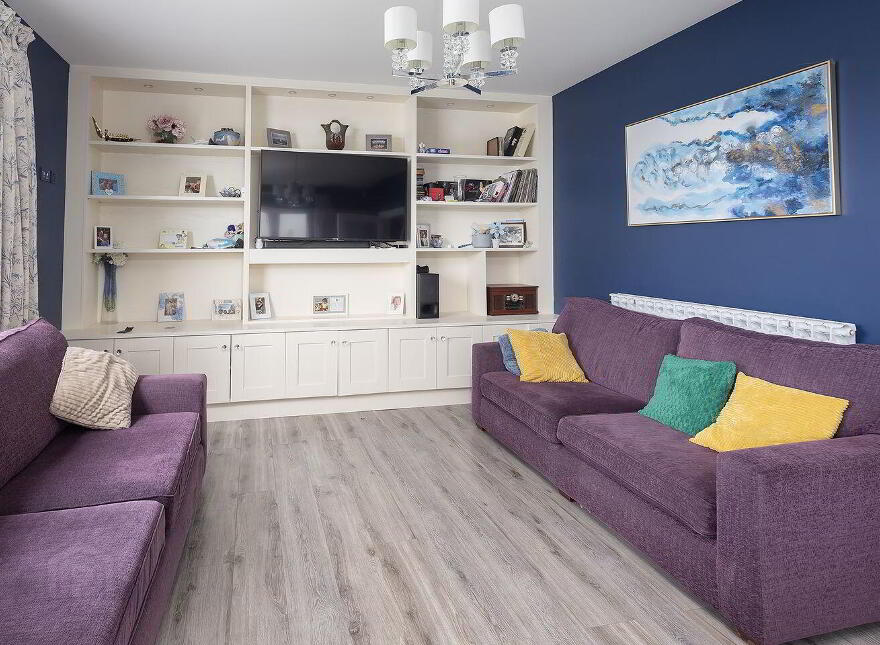 8 Dun Farraige, Carrignafoy, Cobh, P24T281