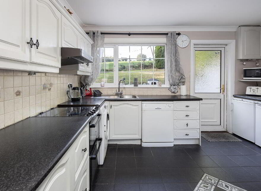 Ballyspillane, Midleton, P25FN82