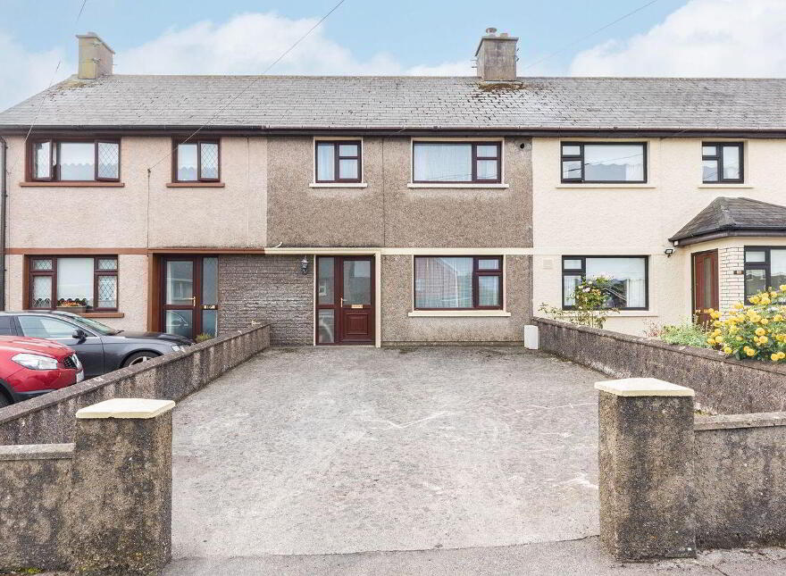 15 O'Neill's Place, Carrignafoy, Cobh, P24HE19