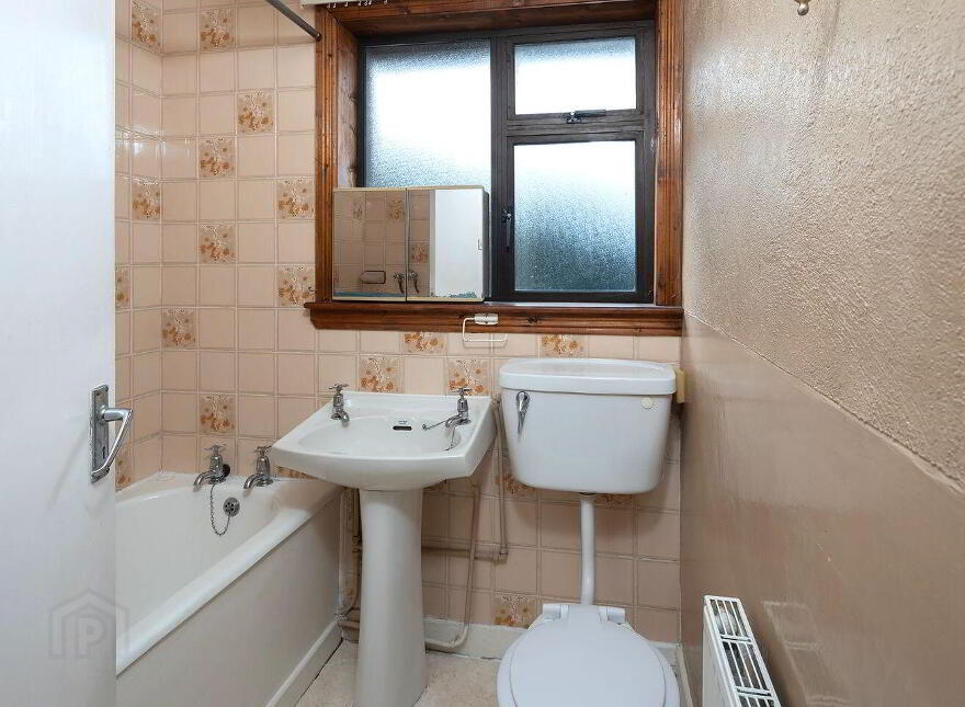 15 O'Neill's Place, Carrignafoy, Cobh, P24HE19
