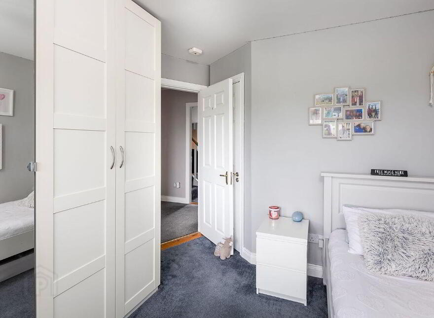 12 College Lawn, College Manor, Cobh, P24T189