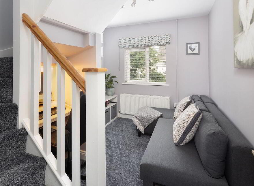 12 College Lawn, College Manor, Cobh, P24T189