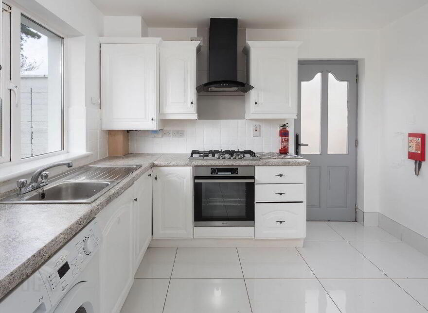 1 The Mews, Rushbrooke Links, Cobh, P24WY04