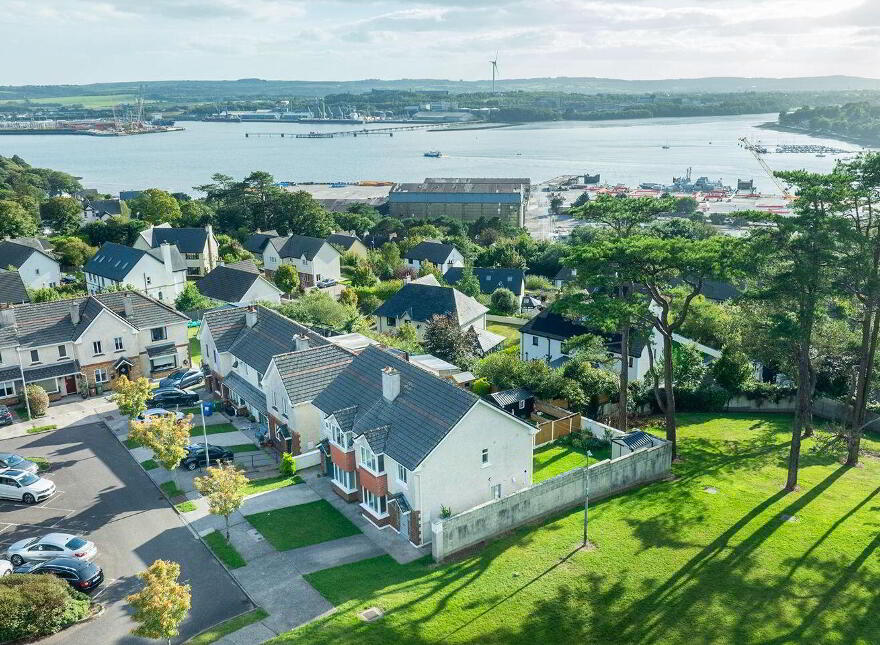 1 The Mews, Rushbrooke Links, Cobh, P24WY04
