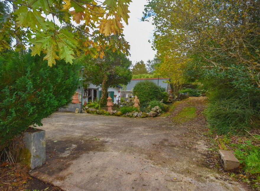 Drumlahard, Leitrim Village, Keadue, N41Y542