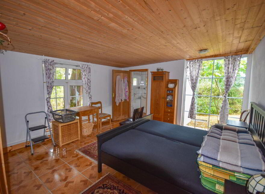 Drumlahard, Leitrim Village, Keadue, N41Y542